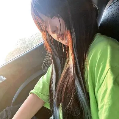 大尺度复仇惊悚《假面女郎》无删减版在线：容貌焦虑逼疯普通女孩，整容杀人走上绝路